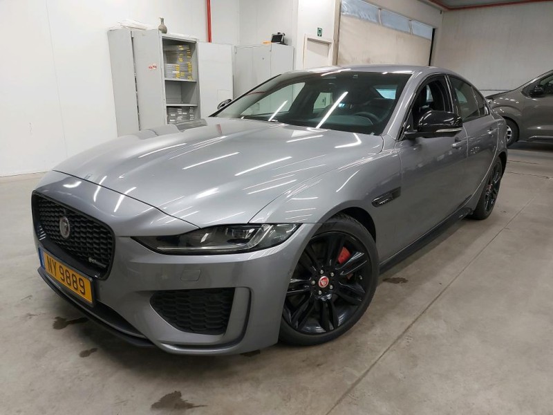 Jaguar XE