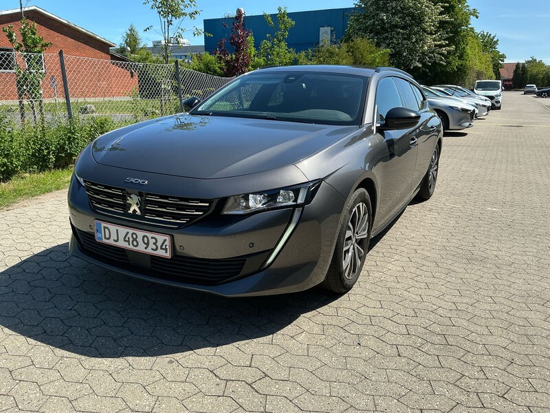 Car photo