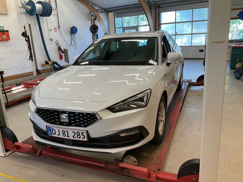 Car photo