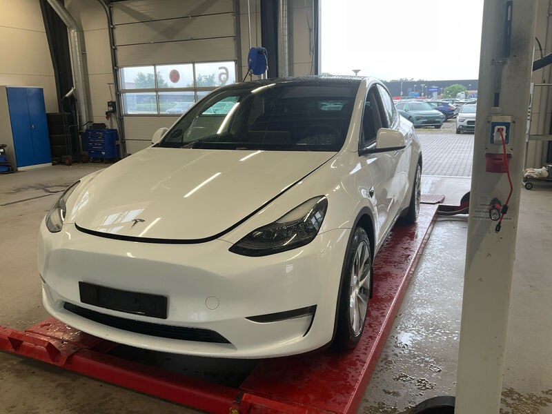 Car photo