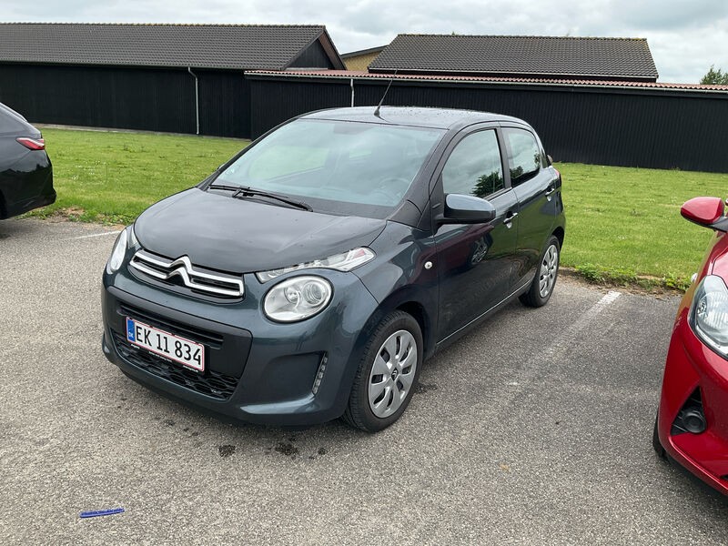 Car photo
