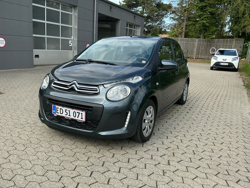 Car photo