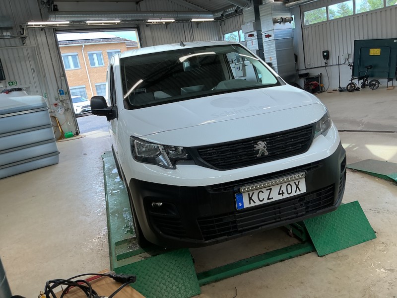 Car photo